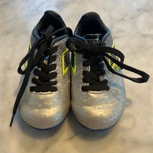 Lotto soccer cleats size 8W
